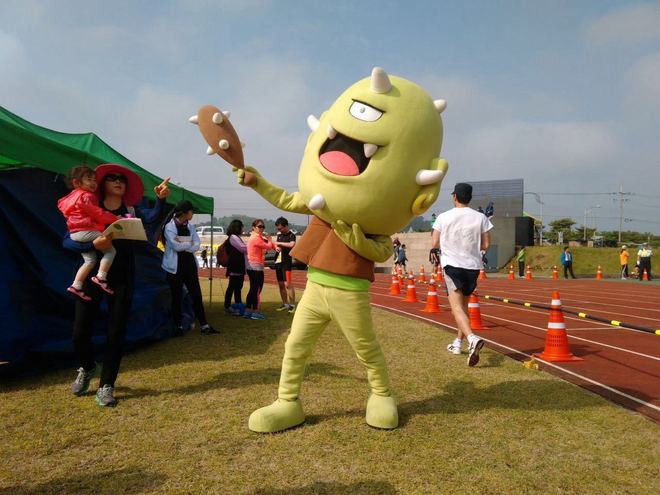 生活不只有眼前的苟且，还有吃和远方——济州岛马拉松城记