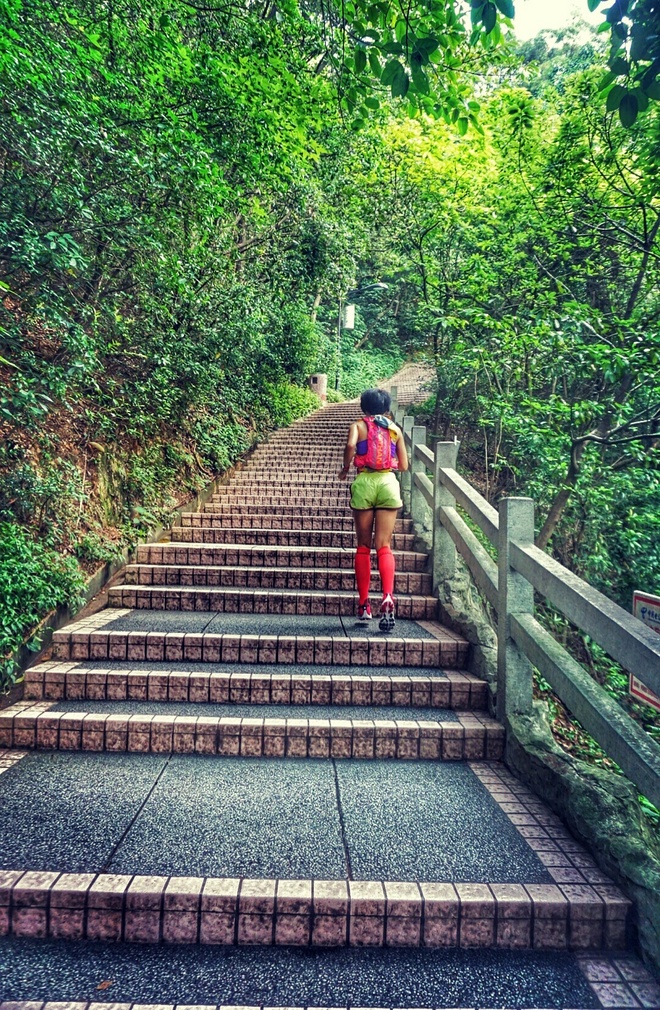 媚入骨髓 赛场上的娇粉甜心——BROOKS PURE CADENCE 4测评