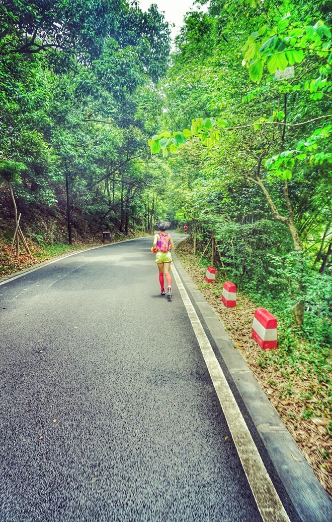 媚入骨髓 赛场上的娇粉甜心——BROOKS PURE CADENCE 4测评