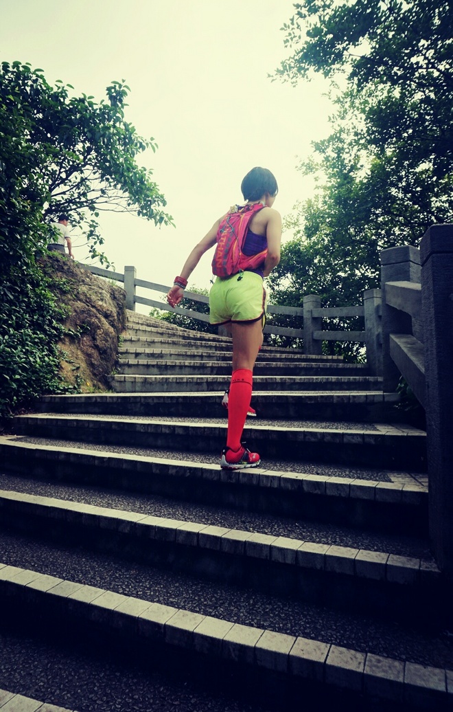 挑战自我 一场无关天气的马拉松——记第一次垂直马拉松