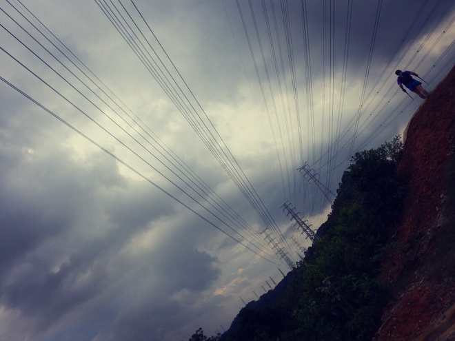 高山低谷 我的脚就是我的路——初探龙洞挑战赛路线