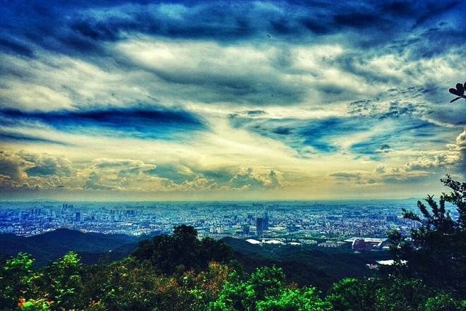 挑战自我 一场无关天气的马拉松——记第一次垂直马拉松