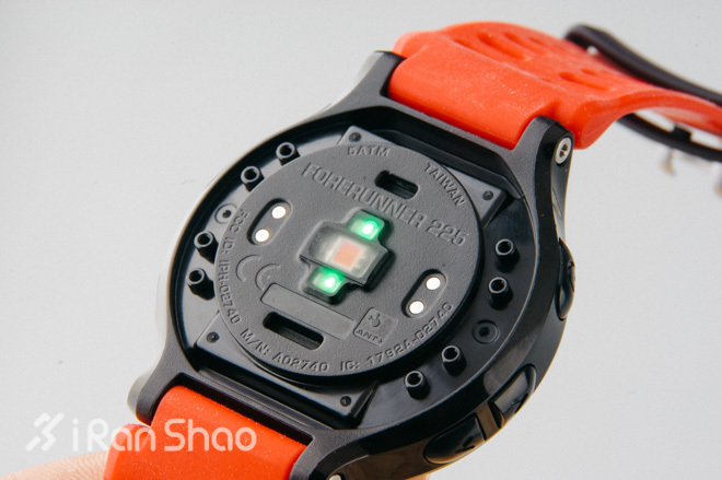 开箱 | Garmin Forerunner 225：有光的世界才完美