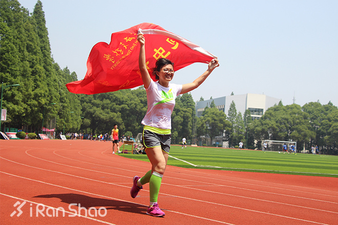 run with me 你就是跑者 | 吴晗婧：从“开跑”-上海交大”跑虫俱乐部”新进会长