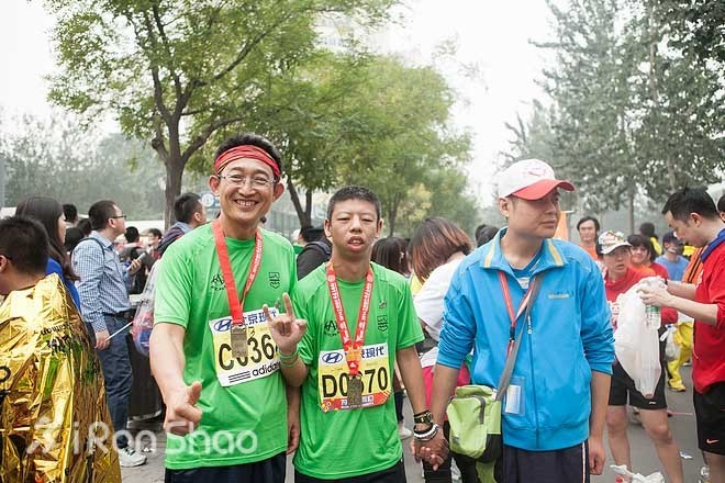 run with me 你就是跑者| 融爱融乐：跨过起跑线，我们是同路的跑者