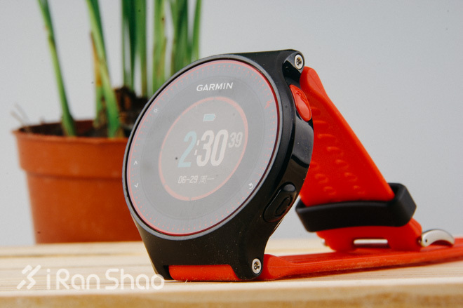 开箱 | Garmin Forerunner 225：有光的世界才完美