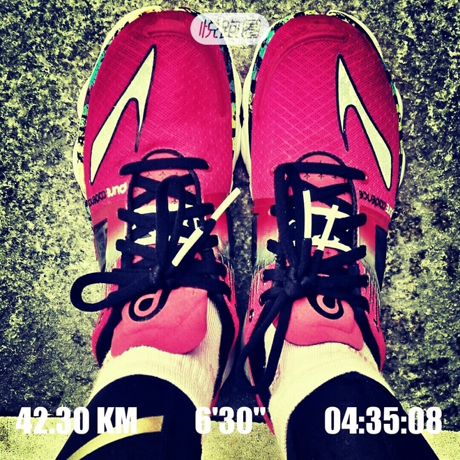 媚入骨髓 赛场上的娇粉甜心——BROOKS PURE CADENCE 4测评