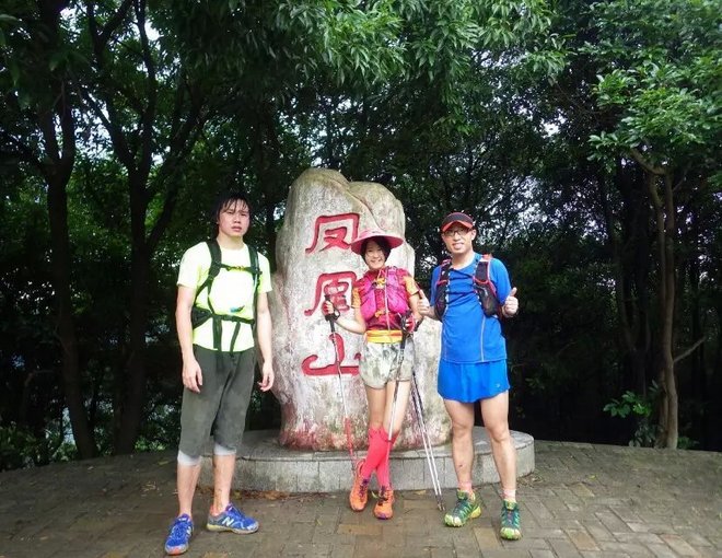 高山低谷 我的脚就是我的路——初探龙洞挑战赛路线