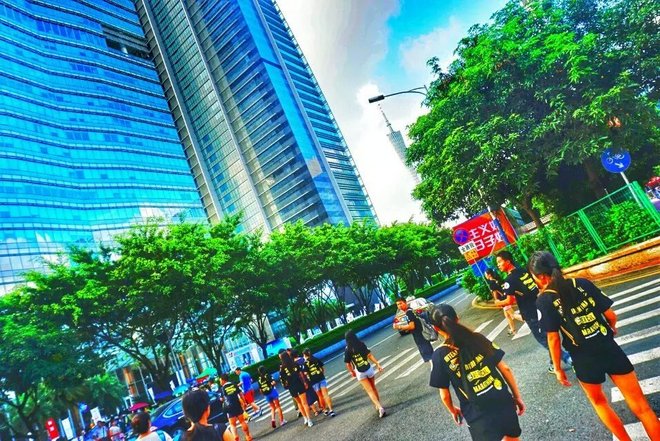 挑战自我 一场无关天气的马拉松——记第一次垂直马拉松