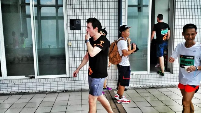 挑战自我 一场无关天气的马拉松——记第一次垂直马拉松