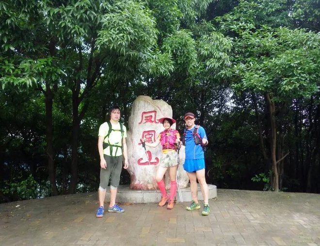 高山低谷 我的脚就是我的路——初探龙洞挑战赛路线