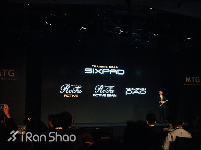 现场 | C 罗的腹肌和 SIXPAD 健身装备