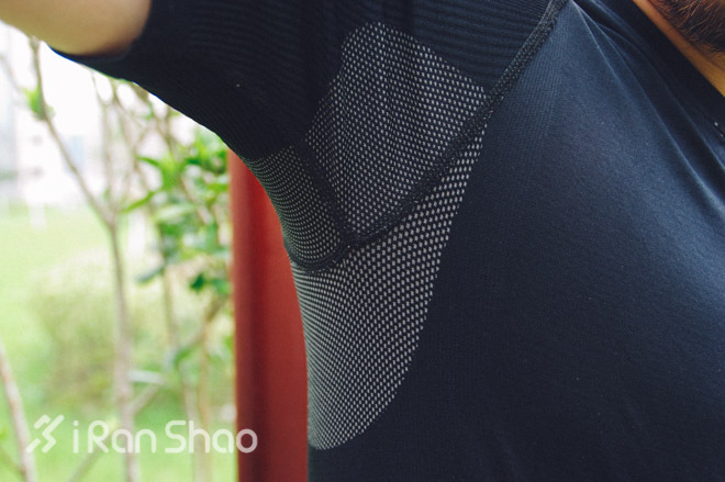 评测 | LP SUPPORT EmbioZ：想穿你还需要八块腹肌