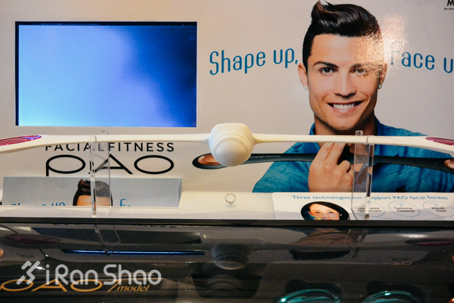 现场 | C 罗的腹肌和 SIXPAD 健身装备