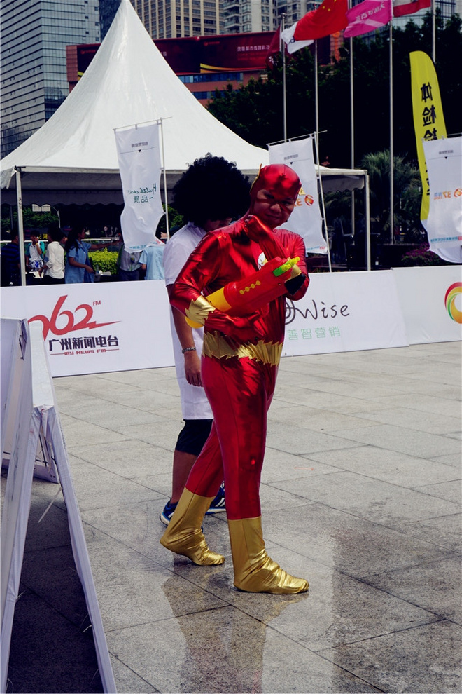 追追赶赶 在高处凝望世界流动——记第二场垂直马拉松