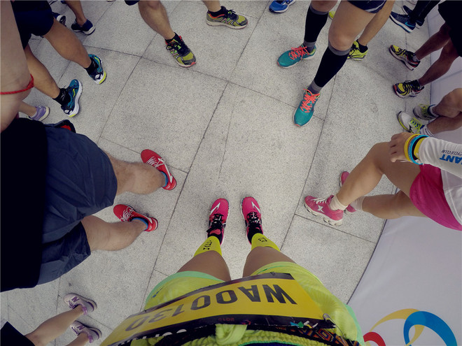 追追赶赶 在高处凝望世界流动——记第二场垂直马拉松