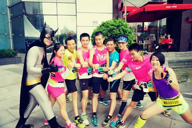 追追赶赶 在高处凝望世界流动——记第二场垂直马拉松