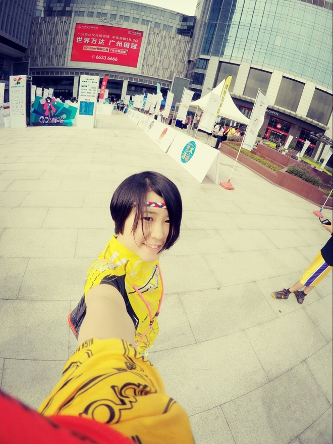 追追赶赶 在高处凝望世界流动——记第二场垂直马拉松