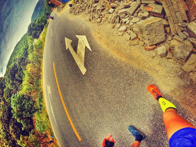 紫迷心窍  回馈双眼一场科幻盛宴——OAKLEY Radar EV 深度测评