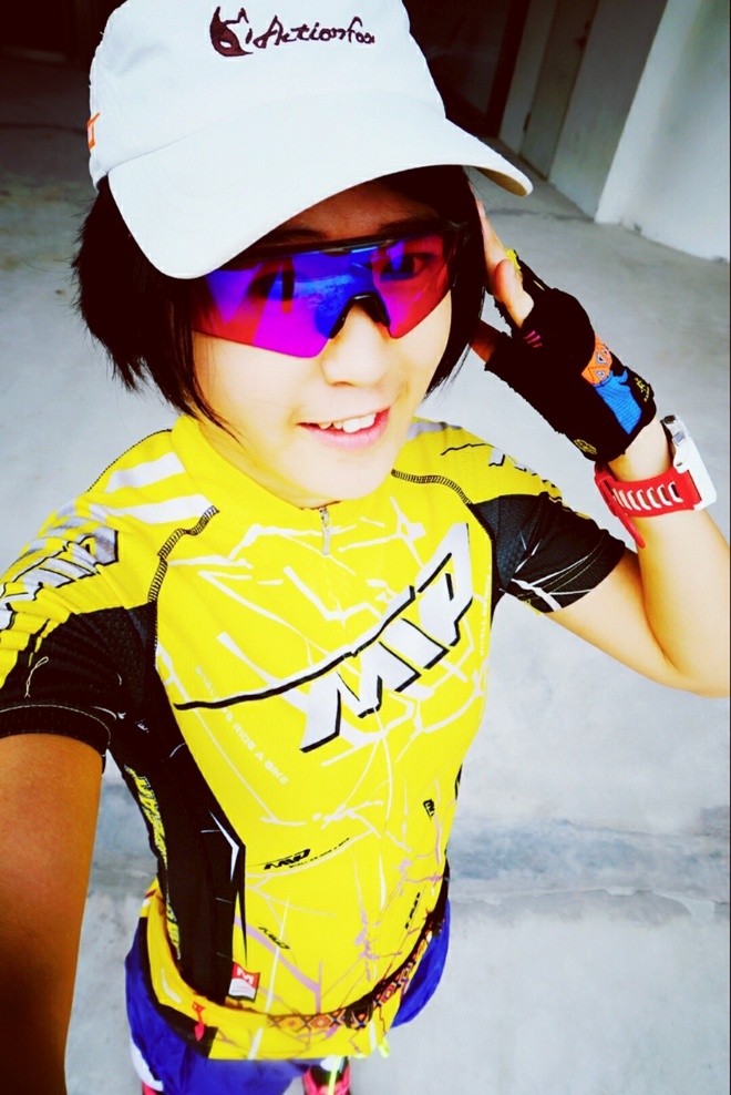 紫迷心窍  回馈双眼一场科幻盛宴——OAKLEY Radar EV 深度测评