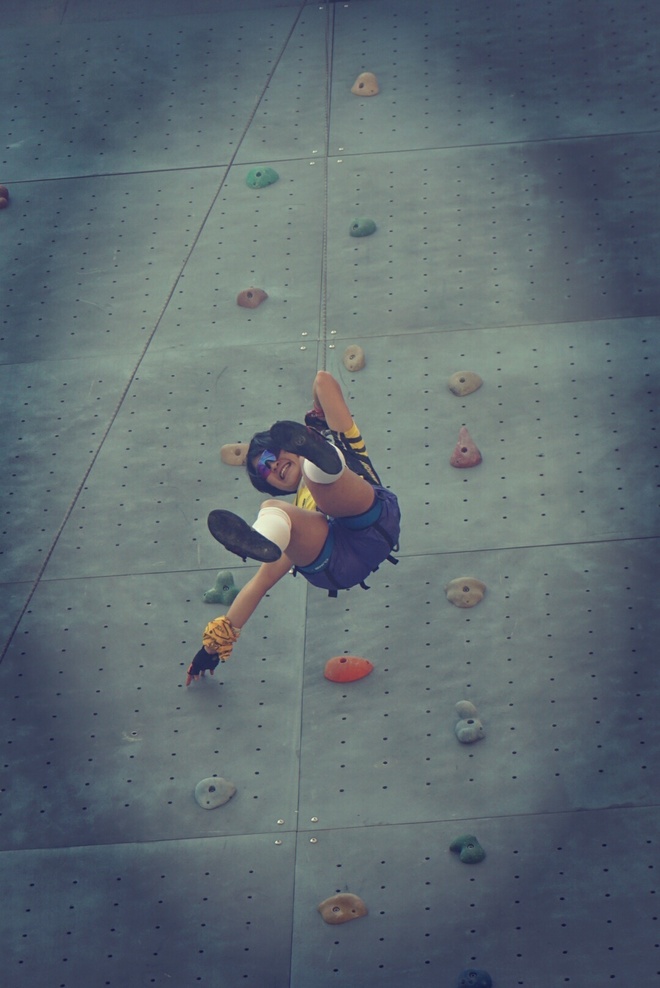 紫迷心窍  回馈双眼一场科幻盛宴——OAKLEY Radar EV 深度测评