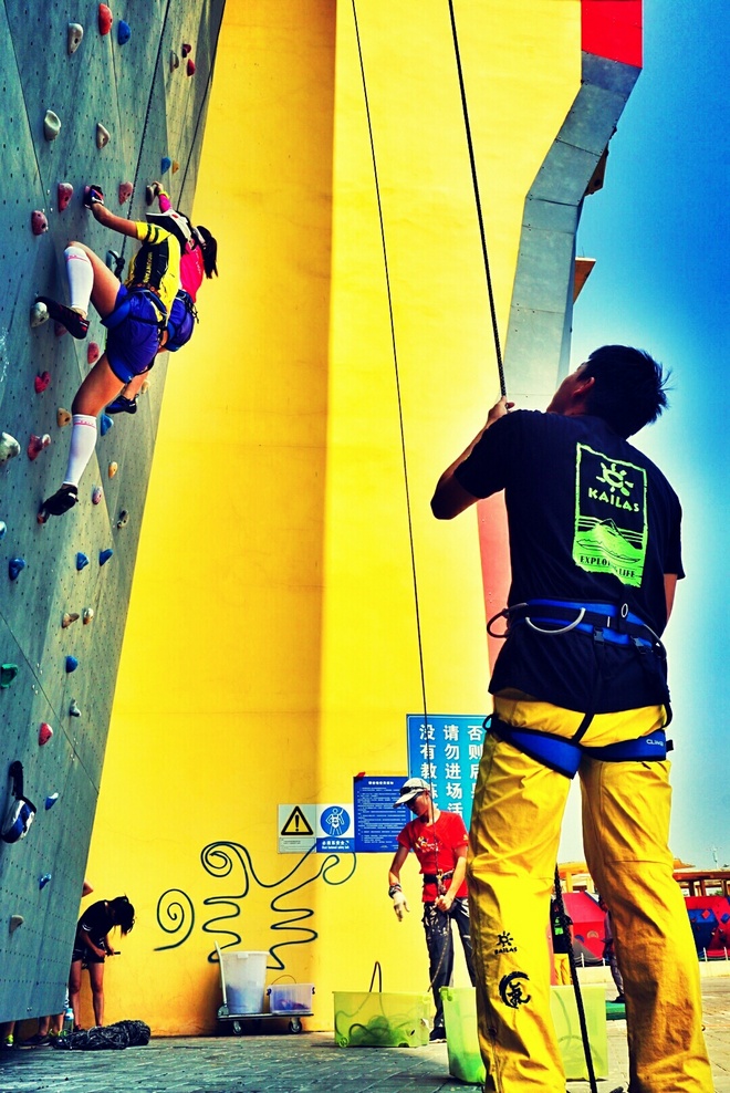 紫迷心窍  回馈双眼一场科幻盛宴——OAKLEY Radar EV 深度测评