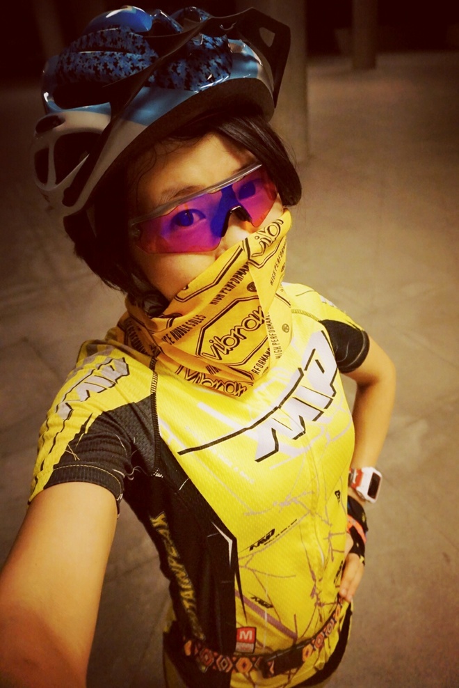 紫迷心窍  回馈双眼一场科幻盛宴——OAKLEY Radar EV 深度测评