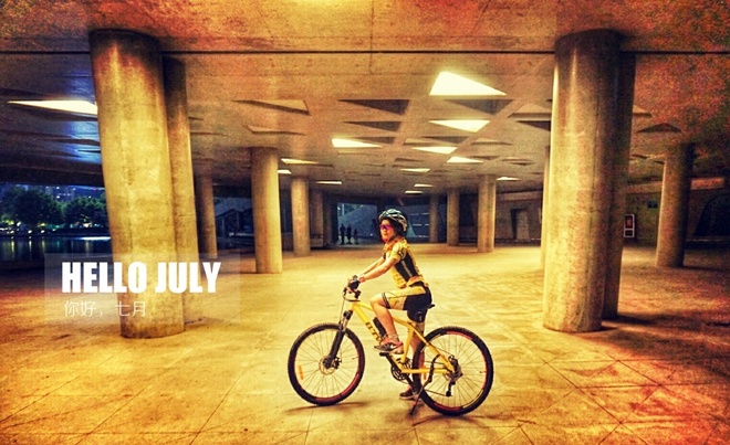 紫迷心窍  回馈双眼一场科幻盛宴——OAKLEY Radar EV 深度测评