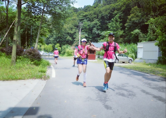 紫迷心窍  回馈双眼一场科幻盛宴——OAKLEY Radar EV 深度测评