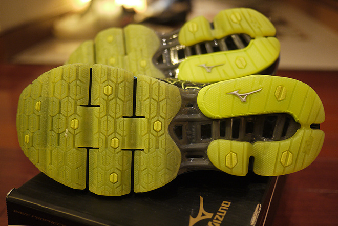 爱跑步的胖友福音——Mizuno Wave Prophecy 3评测