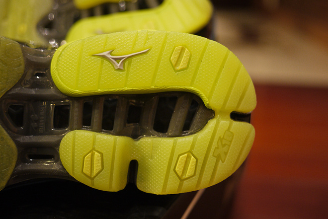 爱跑步的胖友福音——Mizuno Wave Prophecy 3评测
