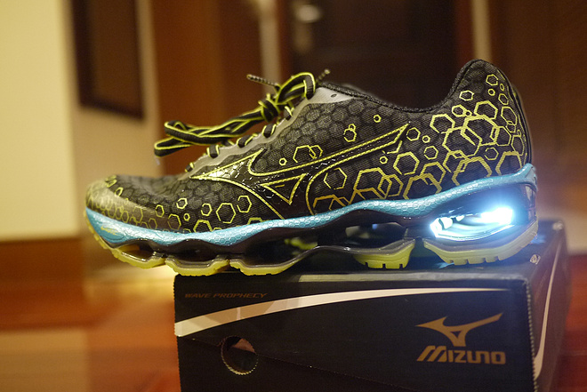 爱跑步的胖友福音——Mizuno Wave Prophecy 3评测