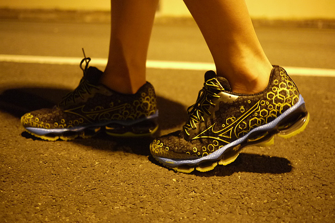 爱跑步的胖友福音——Mizuno Wave Prophecy 3评测