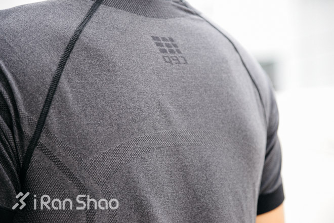 评测 | 跑步轻压力，CEP 压缩装备夏日理论