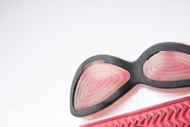 评测 | 李宁环弓二代：减震之外还有什么？