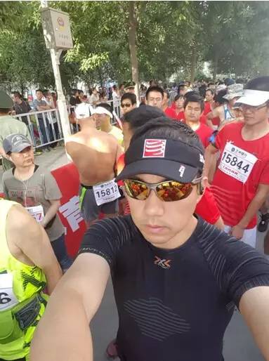 跑在2015 | 一个人，一场两千公里外的马拉松