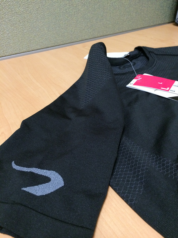 迪卡侬Kalenji快羚径心率监测训练服测评