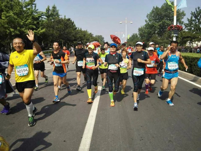 跑在2015 |  旅行吧，趁活着—秦皇岛马拉松记