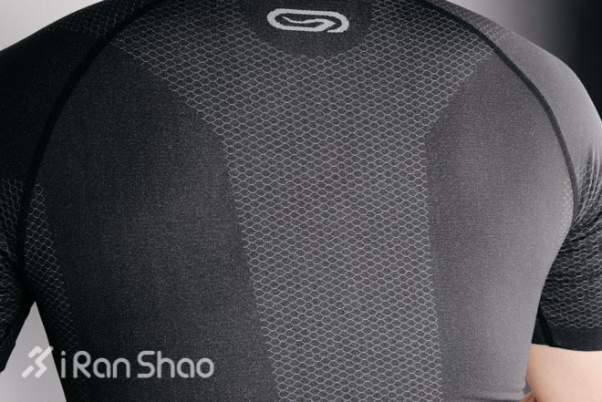 评测 | Kalenji Kiprun Cardio 心率压缩衣，合二为一之后。