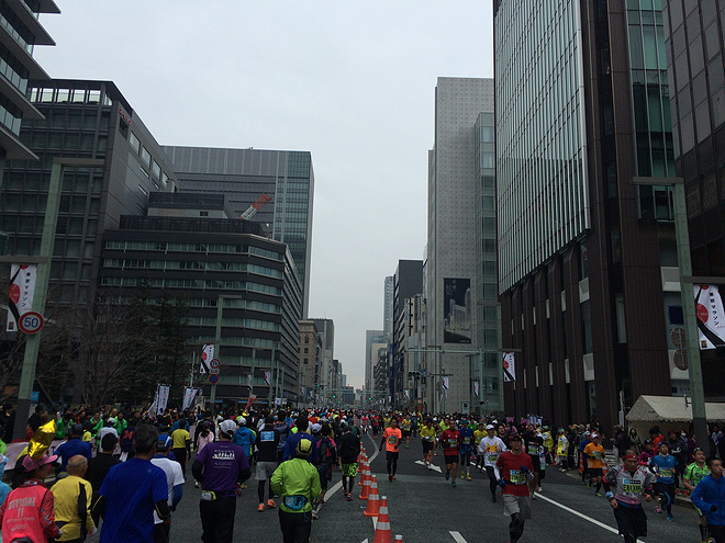 跑在2015 | 首马东马记：一个悲观主义者的42195 - 比赛日的流水帐