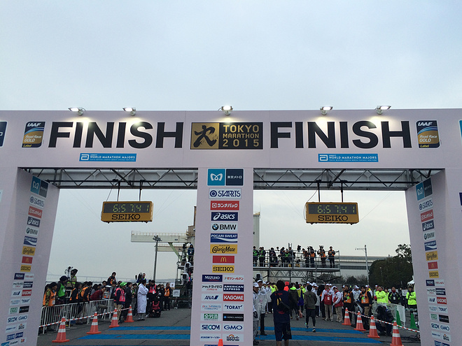 跑在2015 | 首马东马记：一个悲观主义者的42195 - 比赛日的流水帐