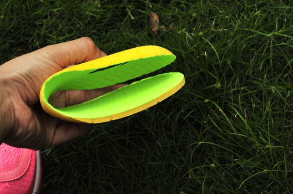 怦然【芯】动  赤兔不战沙场跃在跑道——李宁赤兔智能跑鞋测评