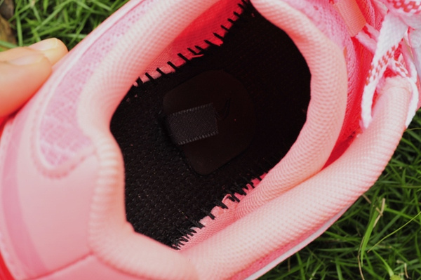 怦然【芯】动  赤兔不战沙场跃在跑道——李宁赤兔智能跑鞋测评