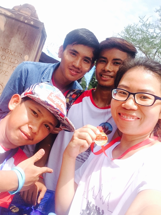 跑在2015 | 首马，生日马，没有装备的马，要深刻反思的柬埔寨吴哥马