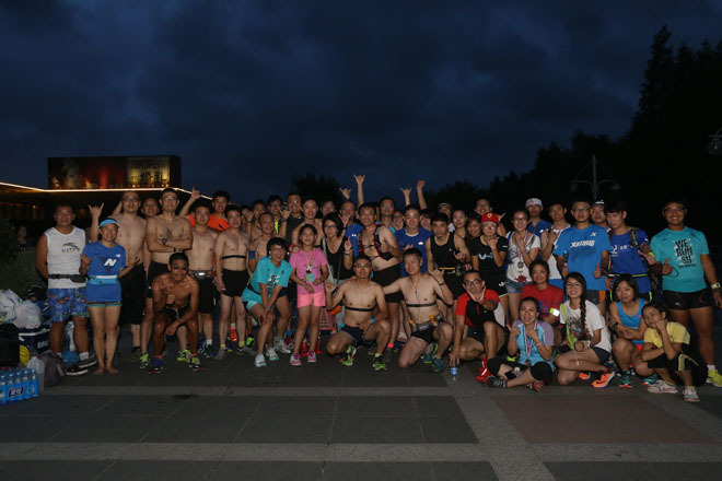 600号集体出逃狂欢日----冒着肉格气的世纪公园之夜