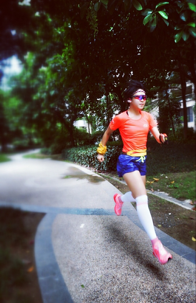 怦然【芯】动  赤兔不战沙场跃在跑道——李宁赤兔智能跑鞋测评