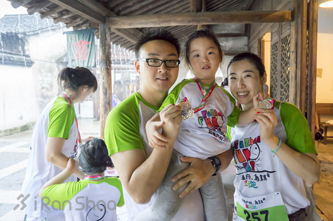 乌镇童玩跑 | 和孩子一起经历一场雨中撒欢
