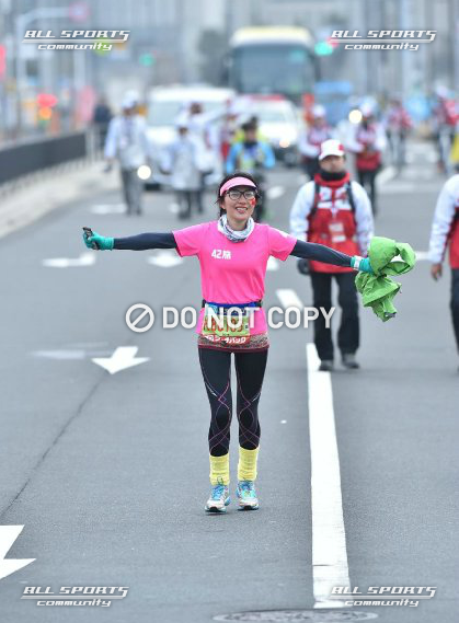 跑在2015 | 首马东马记：一个悲观主义者的42195 - 比赛日的流水帐