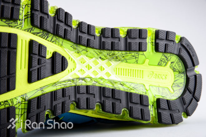 开箱 | 将梦想装进现实，Asics 亚瑟士 GEL-Quantum 360