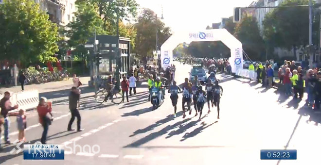 柏林战纪 | 停滞的纪录与飞舞的鞋垫